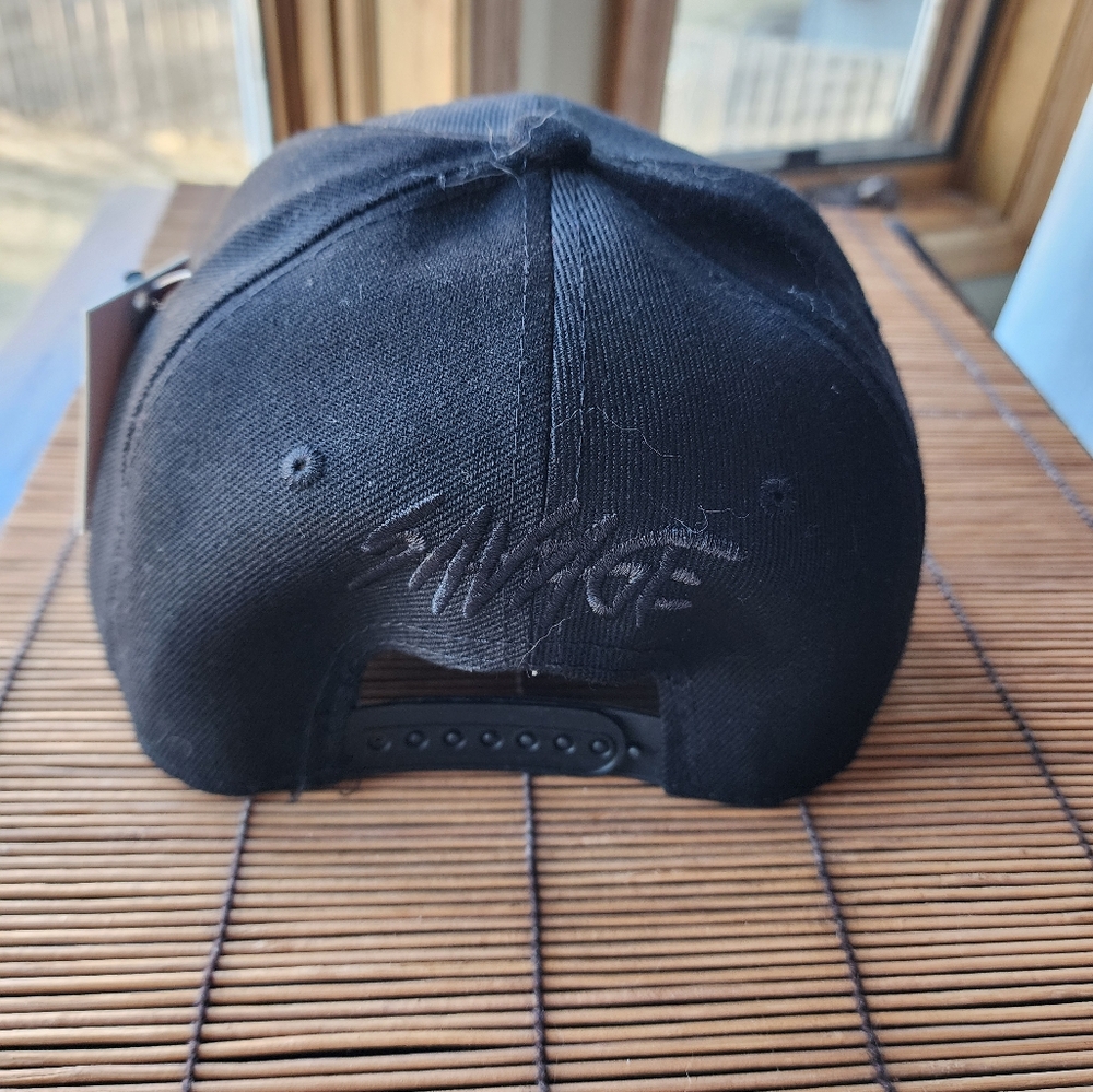 Black Snapback Cap - Picture 3 of 4